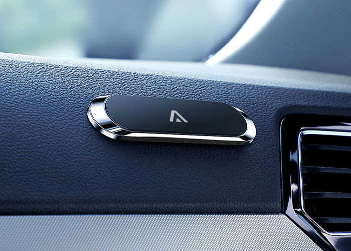 Magnetische Autohalterung für das Handy