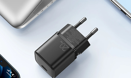 Ładowarka sieciowa Joyroom L-P202 USB-C Type C  PD + QC3.0 20W 