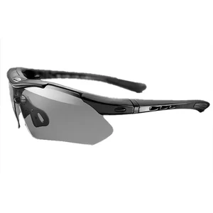 Fahrradbrille mit Rockbros 10143 Photochrom