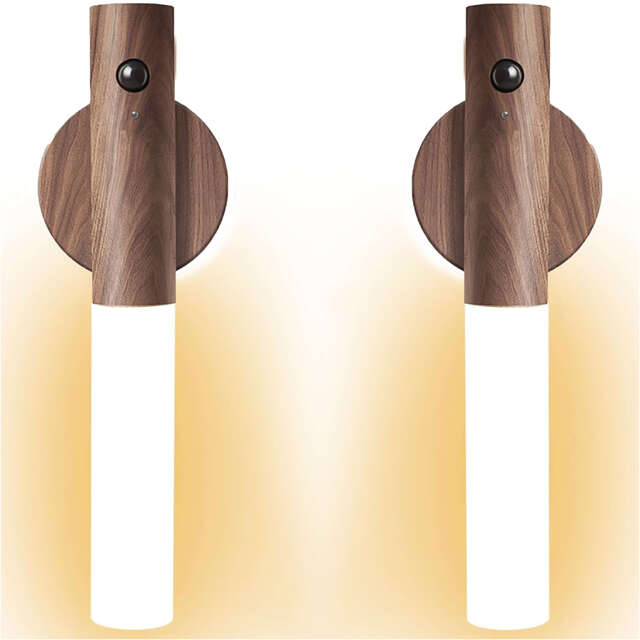 2x LED-Lampe warme Wandleuchte mit Bewegungssensor, Wandmontage, magnetisch, USB-C Dunkelbraun