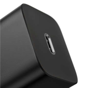 Baseus Super Si USB-C Type C PD Power Delivery 30 W Netzteil in Schwarz