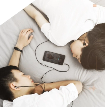 UGREEN Kabel Kopfhörer Splitter Kabel 3,5 mm Miniklinke AUX 20cm (2 x Audio Ausgang) silber (10532)