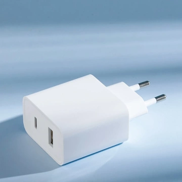 Xiaomi Mi ładowarka sieciowa USB/USB-C 33W EU biała (BHR4996GL)
