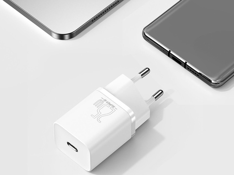 Baseus USB-C PD 25W Wandladekabel für USB-C Weiß