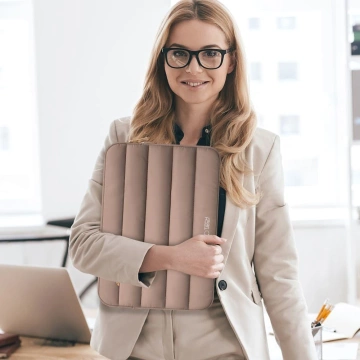 Etui Ochronne Tech-Protect Fluffy do Laptopa 13–14" Walnut