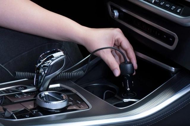 Ładowarka samochodowa Forcell Carbon 38W USB-C + USB QC 3.0 PD Kabel 1,5m