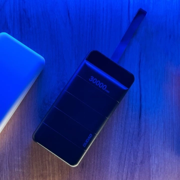 Dudao Powerbank 30000 mAh 3x USB mit LED-Lampe weiß (K8s weiß)