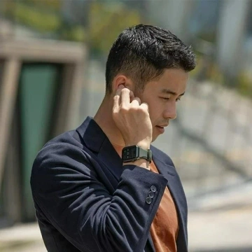 Pasek UNIQ Linus do Apple Watch Series 4/5/6/7/8/SE/SE2/Ultra 42/44/45mm Airosoft Silikon zielony/moosgrün