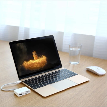 Ugreen Adapter Videokonverter USB Typ C - HDMI / VGA weiß (MM123)