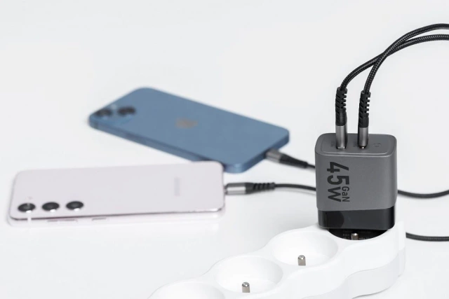 Ładowarka sieciowa Forcell GaN 45W USB-C + USB-A PD QC SFC Szara