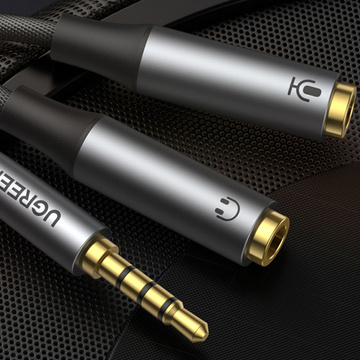 UGREEN AV192 Rozdzielacz audio AUX kabel mini jack 3.5mm (męski) do słuchawki + mikrofon (żeńskie), 20cm (szary)