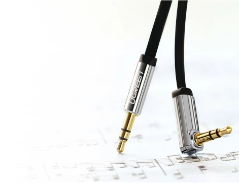 Flachkabel UGREEN Audiokabel AUX 3,5 mm Miniklinke 2m Silber (10599)