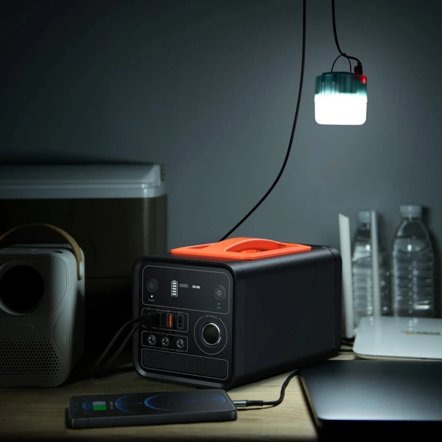 Choetech przenośna mobilna stacja zasilania ładująca 300W powerbank 20800 mAh USB Typ C / 3x USB / gniazdo zapalniczki / gniazdo DC Power Delivery Quick Charge FCP AFC czarny