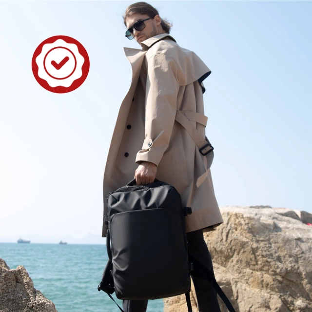 Plecak Podróżny z Przegrodą na Laptopa 17.3" Mark Ryden, Uniwersalny i Wszechstronny, Wodoodporny Bagaż Podręczny do Samolotu z Portem USB, 28L (49×33×12 cm) – Czarny