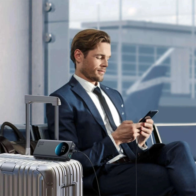 Joyroom JR-PBF02 Powerbank 20000 mAh 30 W PD + latarka USB-C / USB-A – czarny