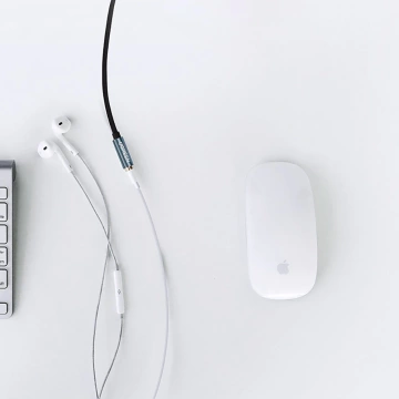 Kabel UGREEN Adapter Verlängerungskabel AUX Miniklinke 3,5 mm 2m blau (AV118)