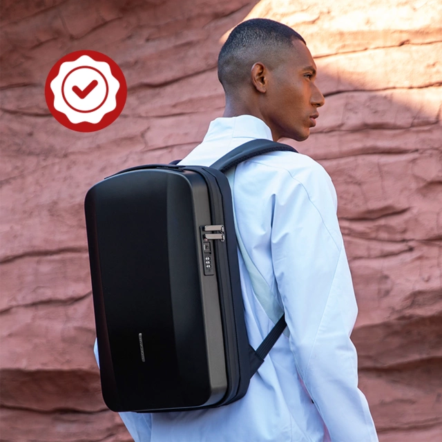 Plecak na Laptopa 17.3" Mark Ryden, Ładowanie USB, Wodoodporny, Pojemny i Praktyczny, Otwierany 180°, Antykradzieżowy z zamkiem TSA i Paskiem do Walizki, 46x31x9 cm – Czarny