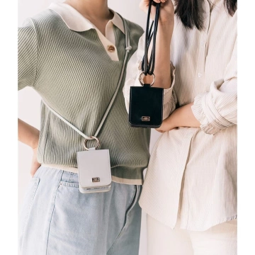 Etui Ringke Signature Card Pocket für Samsung Galaxy Z Flip 4 Schwarz