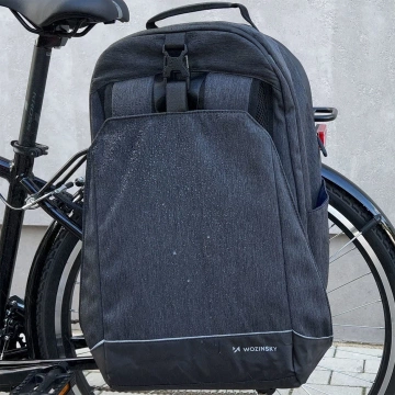 Wozinsky Fahrrad-Kofferraumtasche Fahrradrucksack mit Rahmen 2in1 30l Schwarz (WBB33BK)