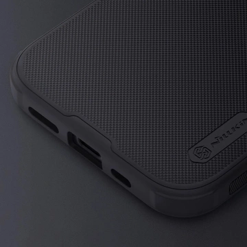 Nillkin Super Frosted Shield Pro verstärkte Hülle für iPhone 15 Plus – Schwarz