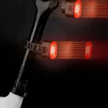 Rockbros Q2S LED-Fahrradrücklicht mit intelligentem Stoppsystem USB-C - USB-A-Kabel - Schwarz