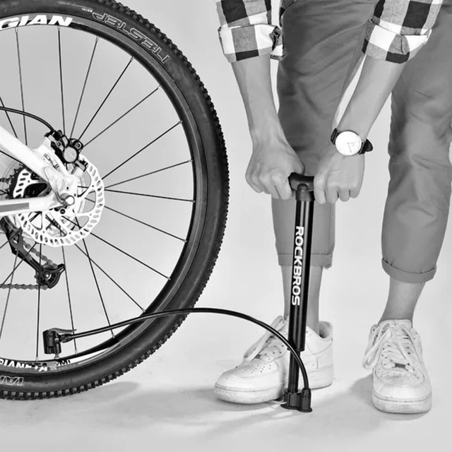 Metalowa Pompka rowerowa podłogowa RockBros A320 z igłą do roweru piłki Czarna