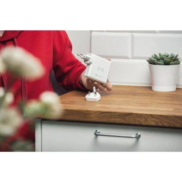 Forcell 4in1 Reiseladegerät 8000mAh QC3.0 USB-C Powerbank Induktion