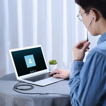 Kabel UGREEN Adapter Verlängerungskabel AUX Miniklinke 3,5 mm 2m blau (AV118)