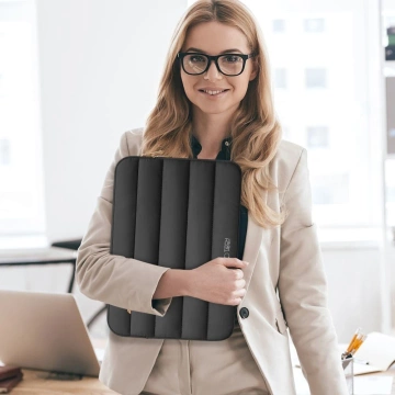 Etui Ochronne Tech-Protect Fluffy do Laptopa 13–14" Black