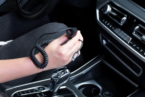 Forcell Carbon Autoladegerät 38W USB-C USB QC 3.0 PD Kabel 1,5m