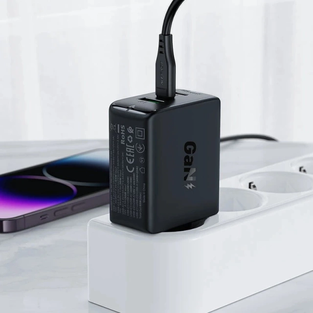 Ładowarka sieciowa Acefast szybka GaN 65W 2xUSB-C/USB-A PPS PD QC4+ biała