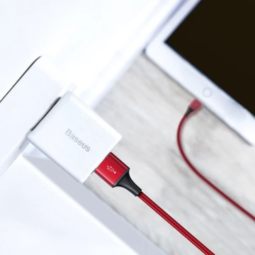 Baseus 3in1-Kabel mit USB-Anschlüssen - USB Typ C / Lightning / Micro-USB 1,2 m, 3,5 A rot (CAJS000009)