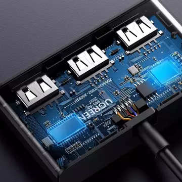 Ugreen przełącznik adapter switch box USB 2 wejścia - 3 wyjścia czarny (CM409)